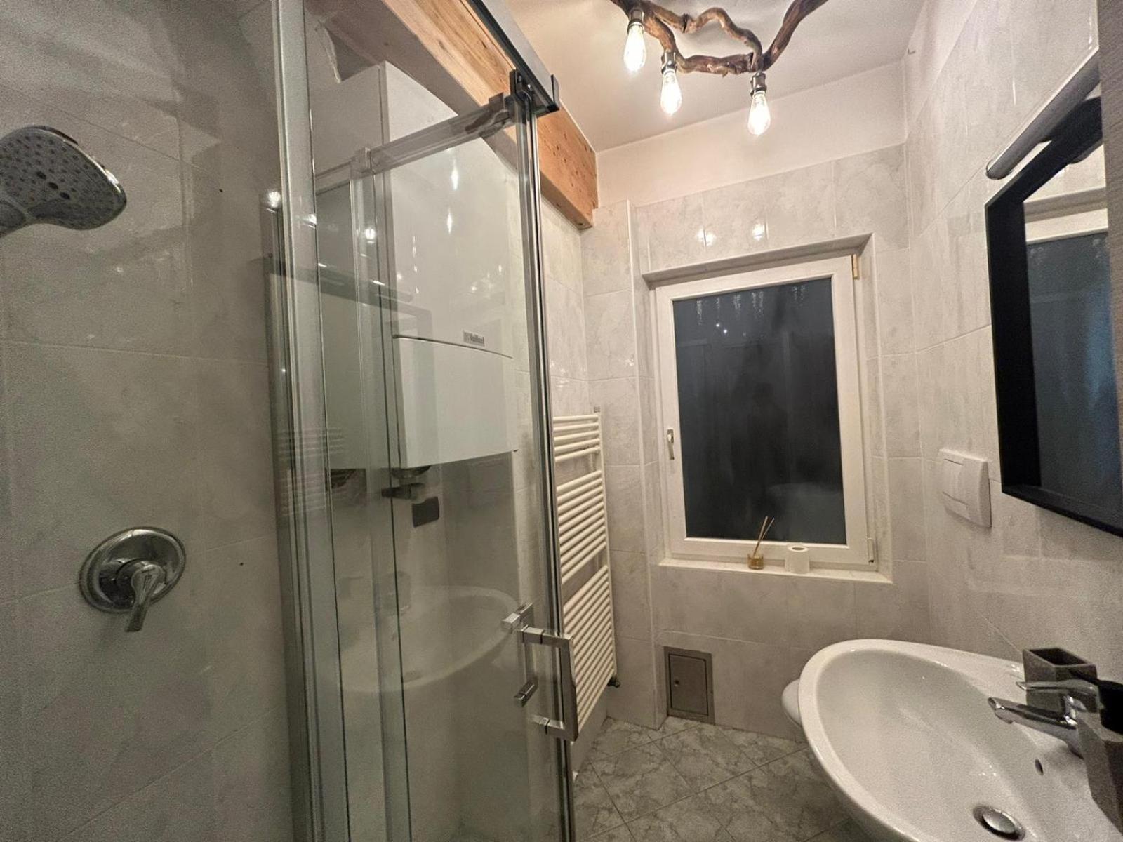 Adam Apartments Мерано Екстериор снимка